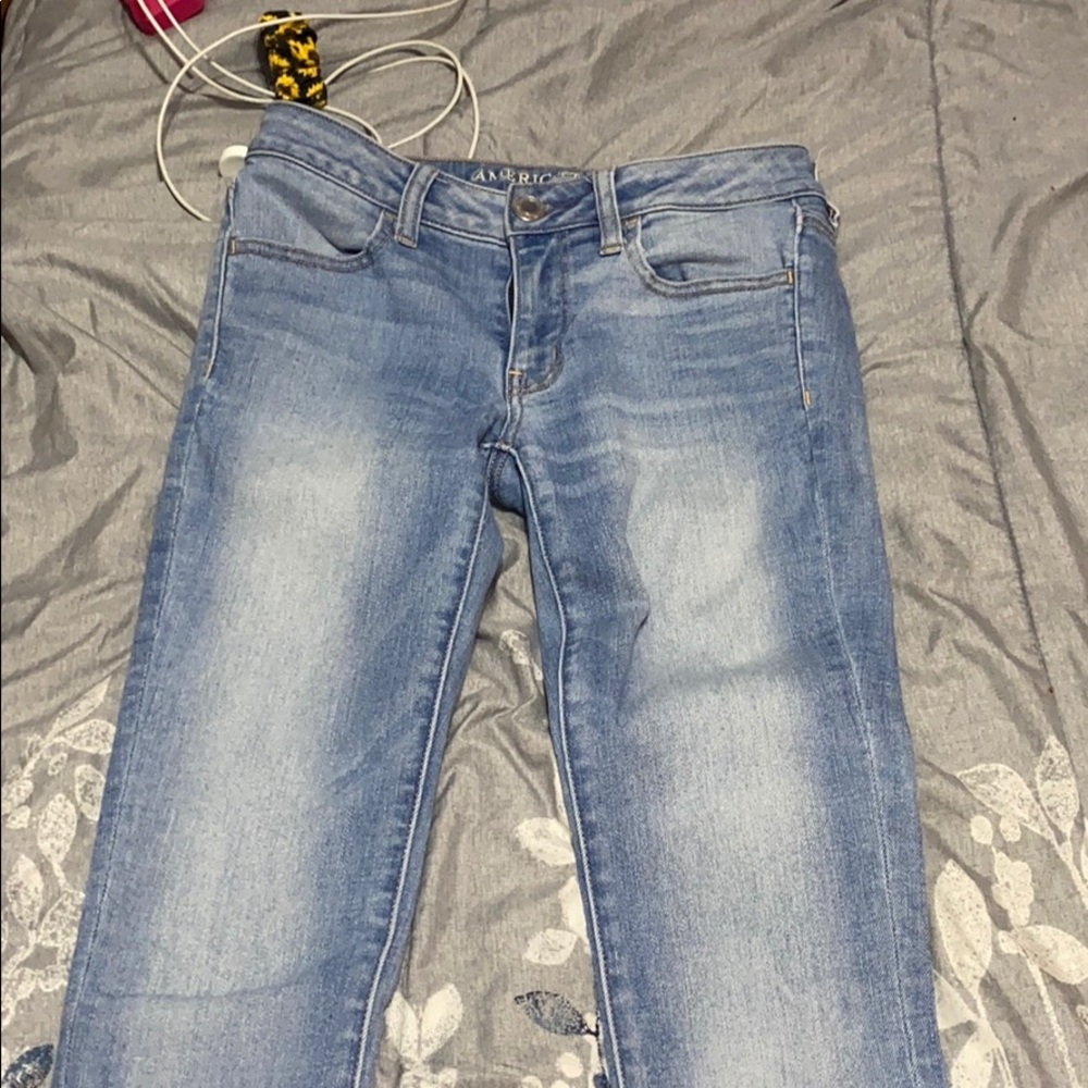 American Eagle light wash jeans